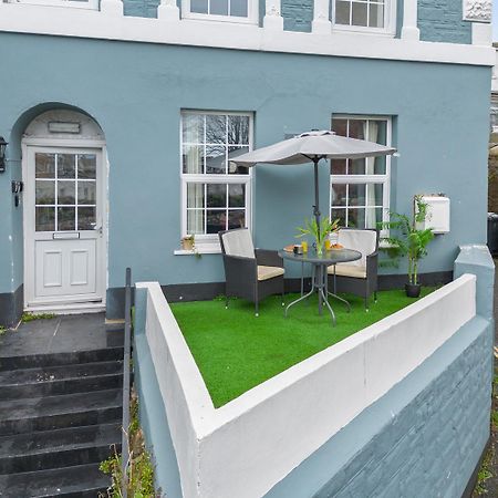 Stylish 2 Bed Apartment Near Beach, Parking, Wifi, Netflix Тинмут Экстерьер фото